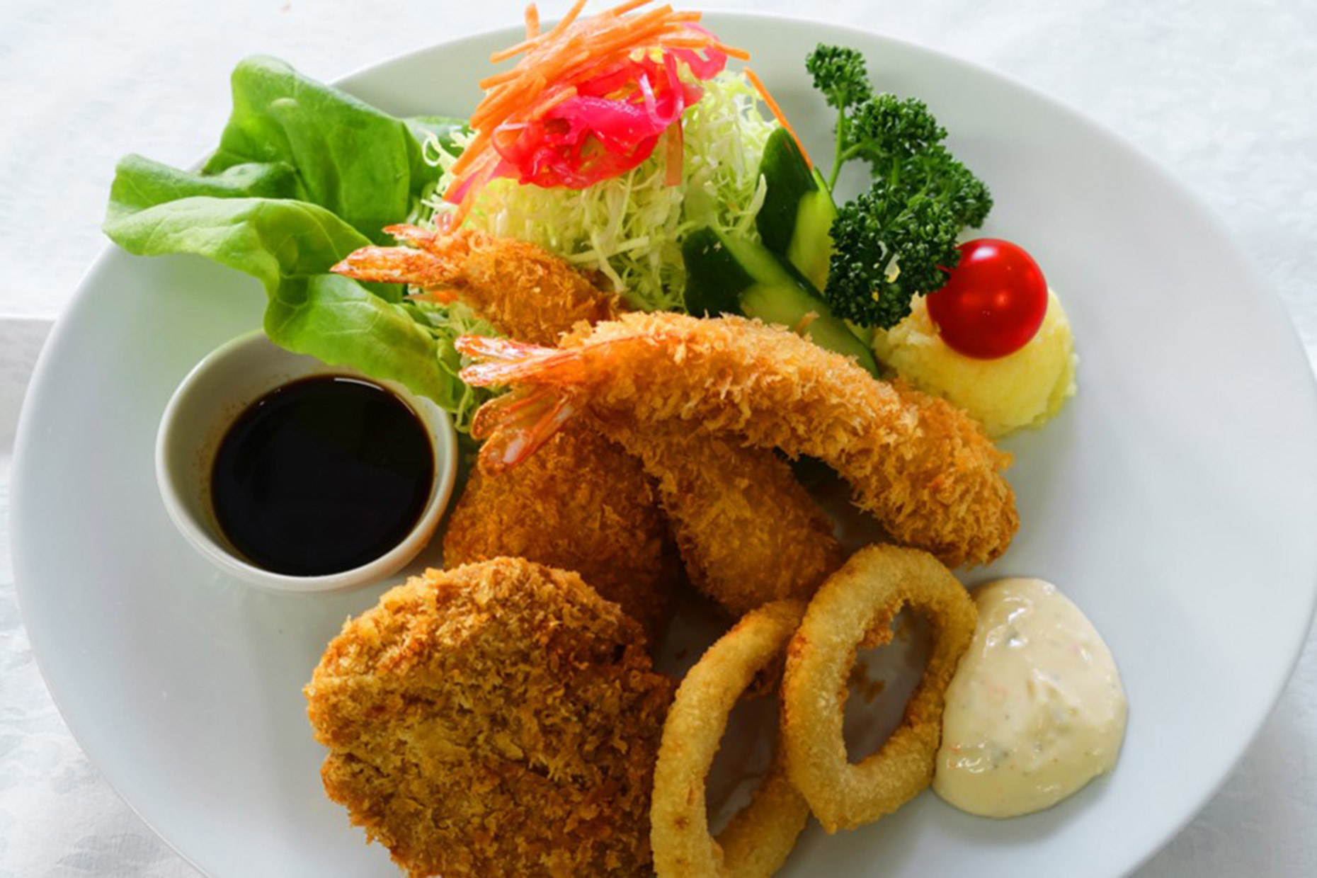 レストランの料理